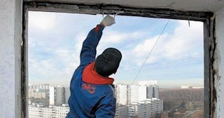 Демонтаж остекления балкона в Острогожске - цена от 572 руб. - Сварной-Стг