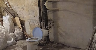 Демонтаж сантехкабины в панельном доме - цена от 1039 рублей | Сварной-Стг